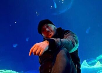 Për kë vallë? Unikkatil rikthehet me ‘kunja’ në rrjete sociale