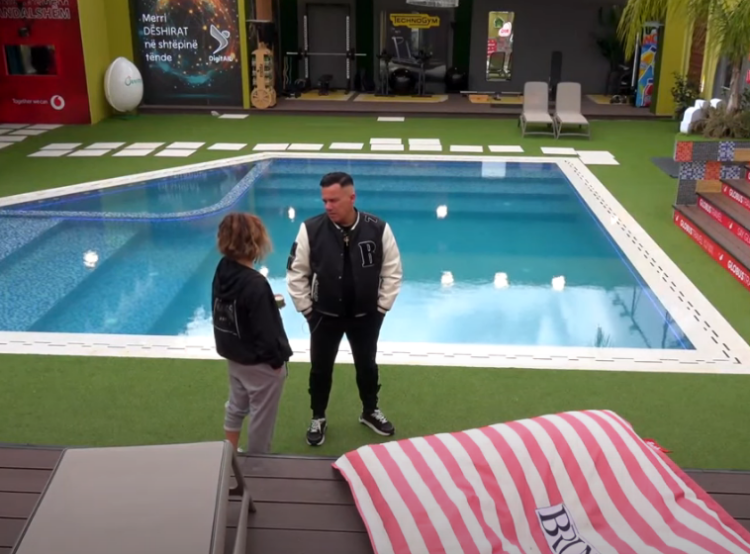 VIDEO/ Egla debat me Albin: I afrohesh Ledjonës për 1 cigare