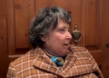 Nënë e bijë u gjetën pajetë, fqinja: Ornela më tha që…