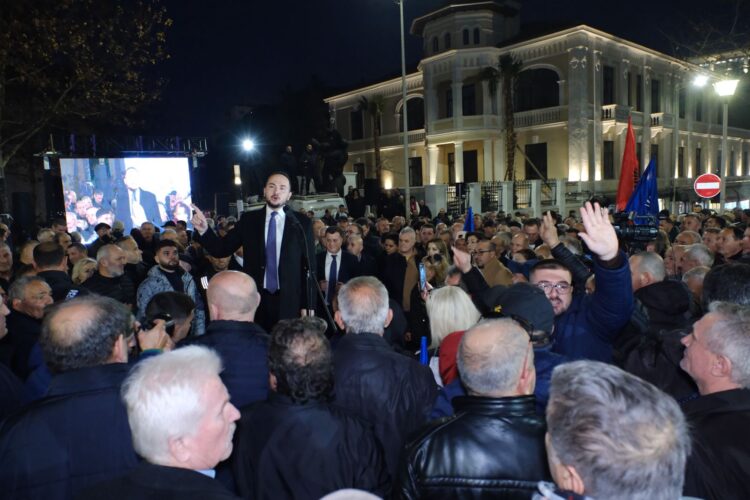 Protesta e opozitës/ Salianji: Të përballemi me Ramën, ta harrojë se do e lejojmë të…