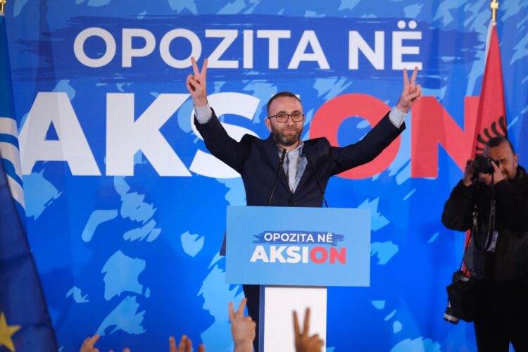 Bardhi-Ramës: Nuk dorëzohemi, nuk falim lirinë, refuzojmë demokracinë fasadë