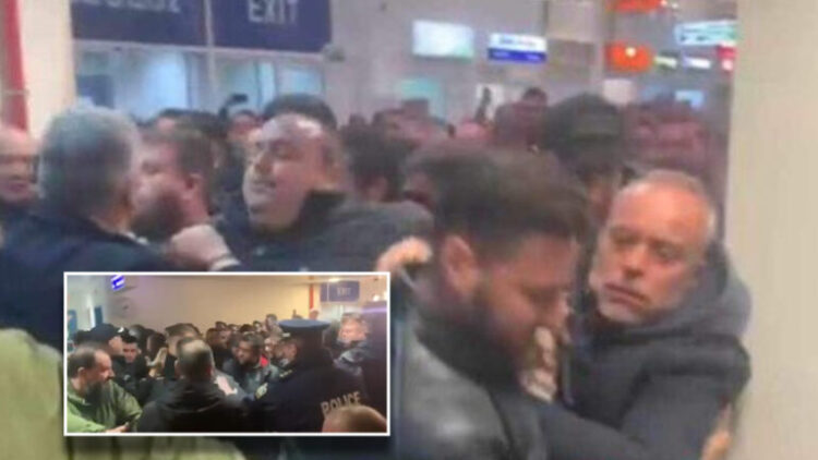 Fermerët çajnë kordonin, “pushtojnë” aeroportin