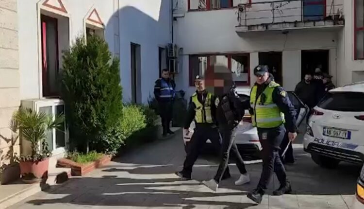 Ishin shpallur në kërkim, vihen në pranga 4 persona