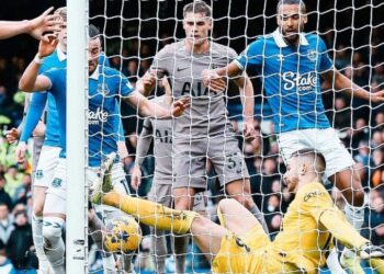 Tottenhamit i mohohet fitorja në fund në Liverpool