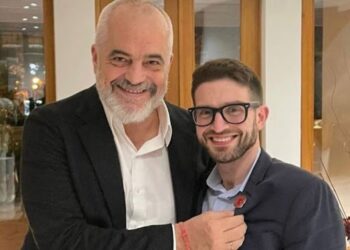 Rama darkë me Alex Soros