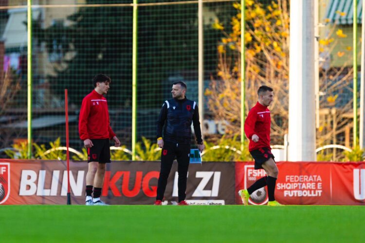 “Shpresojmë të ndjekim hapat e Kombëtares”, Bledi Shkëmbi trajneri i ri i ekipit Kombëtar U-19