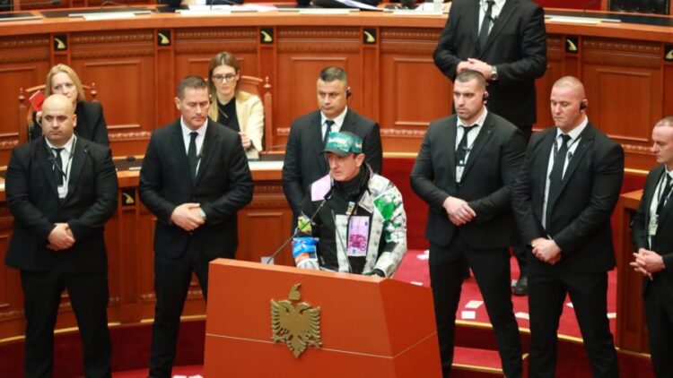 Sula paralajmëron: Unë jam mësuar me grevë urie, edhe po të vdes…