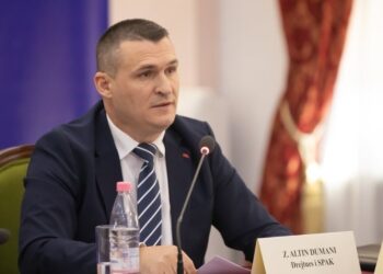 Prokurorët e SPAK padisin Altin Dumanin: Nuk po na jep rrogën e plotë