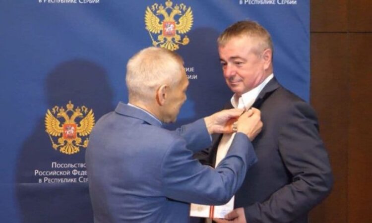 Drejtori i Vuçiç: Do të jem i pari që do të nisem për luftë në Kosovë