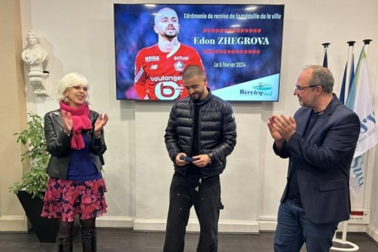 Sulmuesi shqiptar dekorohet me medalje nderi nga komuna franceze