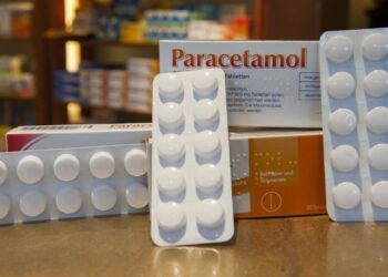 Përdorimi i tepërt i paracetamolit dëmton mëlçinë