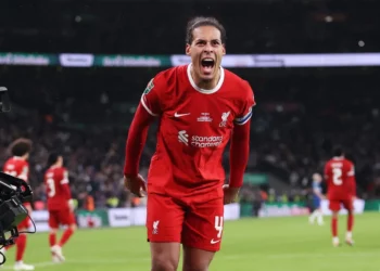 Wembley ngjyroset i kuq, Liverpool mposht Chelsean në një finale
