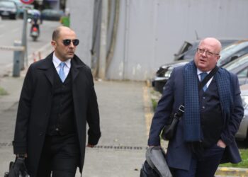 Sot mbahet seanca për Berishën, avokatët mbërrijnë në GJKKO