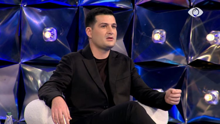 “Endriku iku, por kemi hallin e tjetrit”, Hajdari ngre dyshime mbi lidhjen e Sarës me boksierin