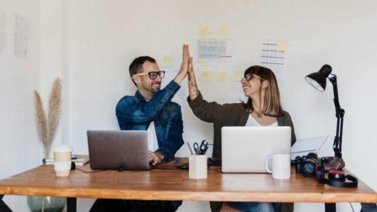 Pesë shenjat e horoskopit që presin një fat të paparë në shkurt