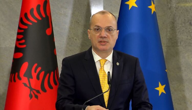 “Mbështesim sovranitetin e Ukrainës”, Hasani: Së shpejti hapim…