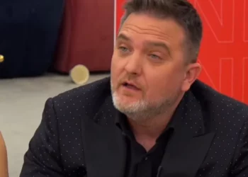 “Gangsterin nuk e bën dot në shtëpi”, Juli “paralajmëron” Gracianon