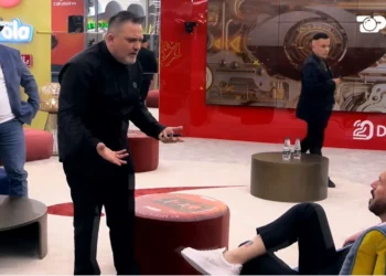 “Si Luizi me Maestron”, Juli, Gazi e Romeo në sherr për…