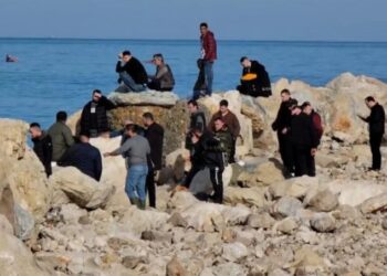 Ra në det teksa peshkonte, vijojnë kërkimet për gjetjen e 40-vjeçarit