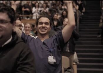 Ish-profesorja dhuroi 1 miliard dollarë për një kolegj në Nju Jork