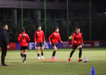 Kombëtarja e vajzave nis grumbullimin, trajneri Grima fton 18 futbolliste