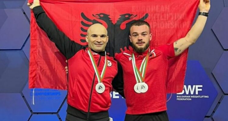 Nënkampioni i Europës rrëfen emocionet e fitimit të 2 medaljeve