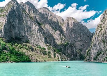 Media spanjolle: Shqipëria mes destinacioneve më të mira