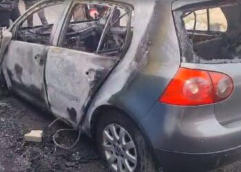 Shkrumbohet një makinë në Vlorë, dyshimet e para…