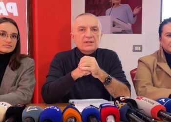 Meta: Drejtësi me regji, s’guxojnë as të përmendin emrin e Ramës