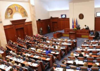 Kuvendi i RMV-së shkarkon dy ministra shqiptarë, ja arsyeja