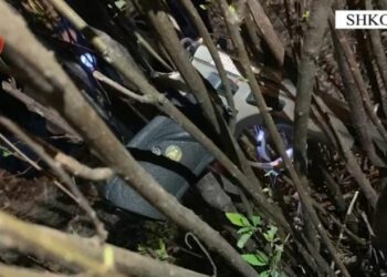 U mundua të fshihte pistoletën kur pa policët, kapet 48-vjeçari