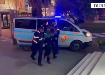 Akuzohet për disa vjedhje, arrestohet 28-vjeçari në Durrës