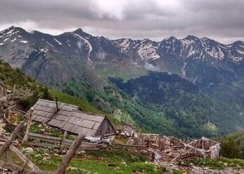 Bllokohen në Bogë 10 turistë, dyshohet për të lënduar