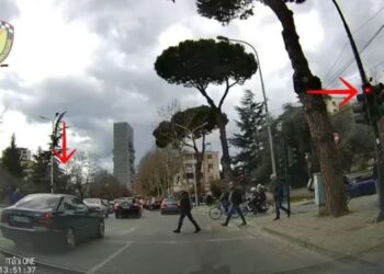 Mbi 10 mijë gjoba dhe 15 shoferë të arrestuar gjatë javës në Tiranë