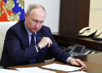Putin me ligje të ashpra: Ata që përhapin lajme të rreme do…