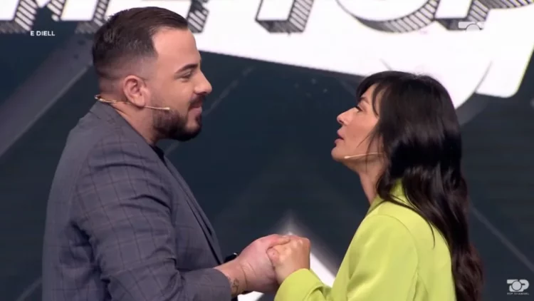 VIDEO/ Ç’po ndodh? Pas Ina Kollçakut, Ronaldo puth edhe Zhaklinën…