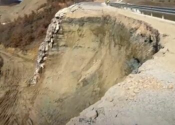 Shembja e aksit Korçë-Ersekë, firma vendos disa shirita