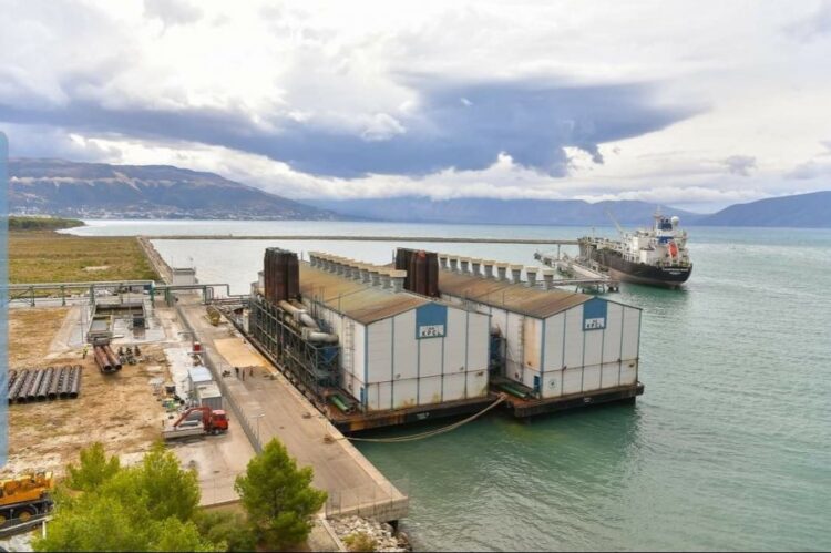 Çudia/ Çmimet e energjisë ulen ndjeshëm, KESH kërkon 4000 tonë naftë për TEC-et lundrues