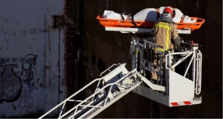 Shembet ndërtesa në Barcelona, nxirren trupat e pajetë të 3 personave