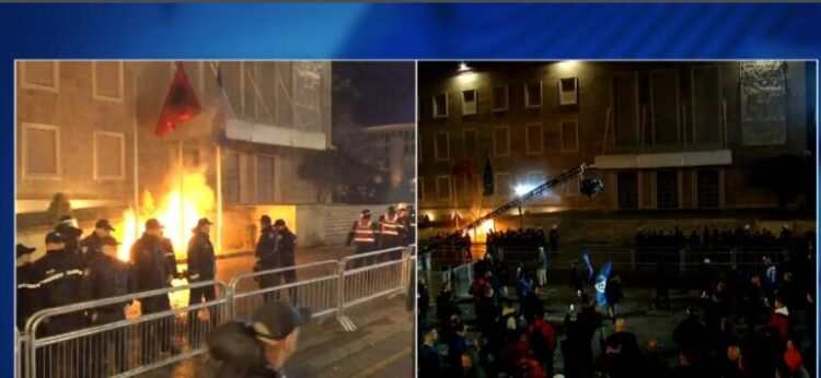 Tymuese e flakadanë drejt Kryeministrisë, çfarë po ndodh