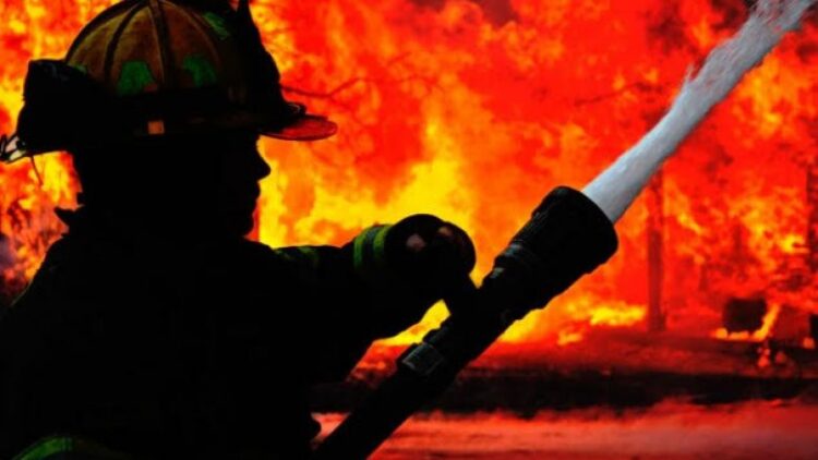 Shkrumbohet gjatë natës restoranti i peshkut në Tiranë, dyshohet…