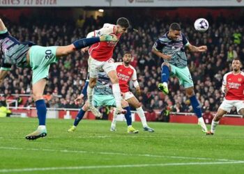 Arsenal vuan, por në minutat e fundit merr 3 pikë dhe kryeson…