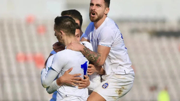 Tirana me fat, kalon në 1/4 e Kupës së Shqipërisë