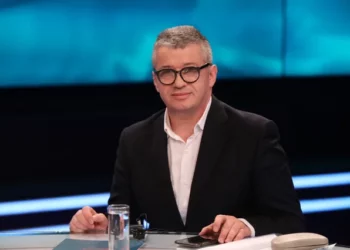 Alfred Peza mohon dorëheqjen nga drejtimi i RTSH-së