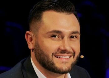 FOTO/ U akuzua se ka bërë buzët, reagon Besi: Kam bërë….