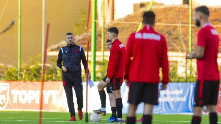 Miqësoret ndaj Maltës U-19,  Bledi Shkëmbi fton 20 lojtarë