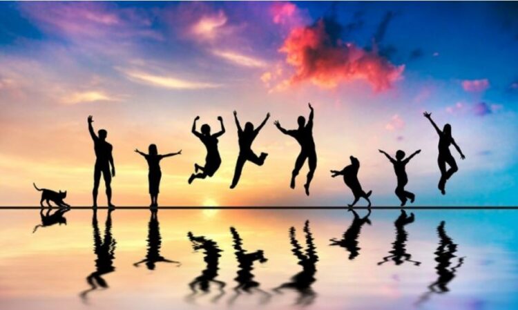 Raporti/ Kush janë vendet më të lumtura në botë