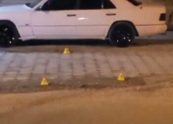 Sherr me thika e leva mes të rinjve në Berat, plagosen 3 persona