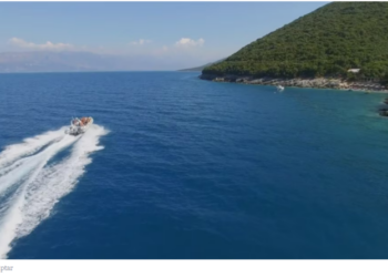 Projekti turistik i dhëndrit të Trump për Sazanin, në vëmendje të VOA