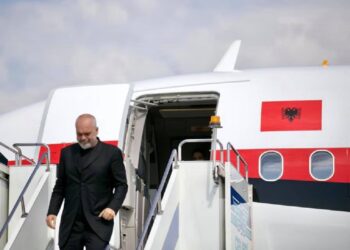 Bardhi kërkon informacion mbi 22 milion euro për fluturimet e Ramës